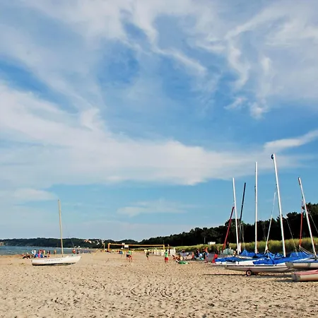Zwischen Ostsee Und Bodden Зеллин